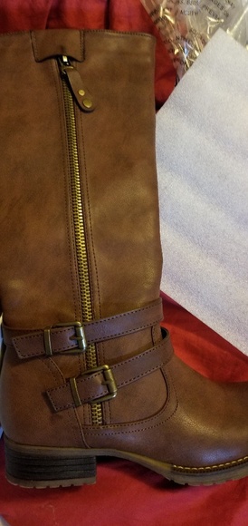 NIB knee high brown boots - Picture 1 of 4
